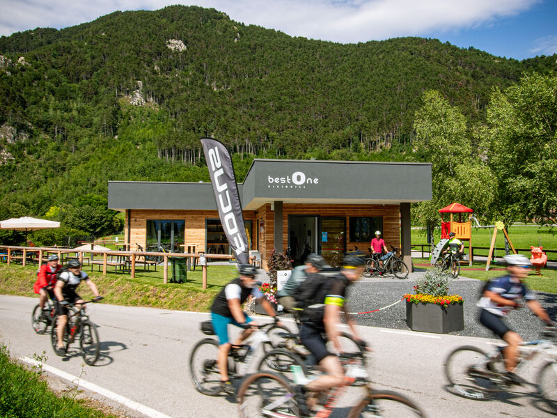 BestOne Bicigill a Tremosine - Un sano mix di sport, natura, musica e divertimento